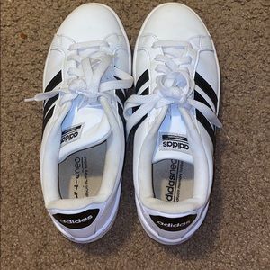 Adidas neo cloudfoam size 8.5 women’s.